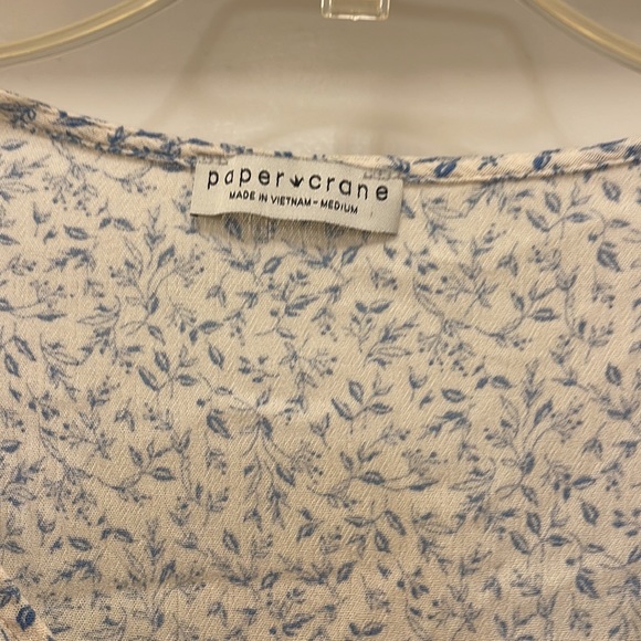 Paper Crane floral blouse - Picture 3 of 3